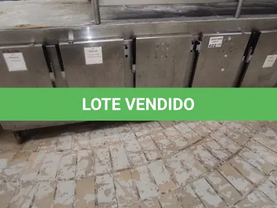 LOTE 022 - 01 BALCÃO REFRIGERADO 05 PORTAS EM INOX. (NO ESTADO DE CONSERVAÇÃO QUE SE ENCONTRA. NÃO SABEMOS SE FUNCIONA. LEILÃO NÃO TEM GARANTIA E NEM DEVOLUÇÃO).