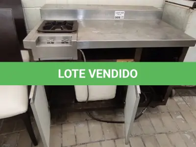 LOTE 009 - 01 FOGÃO EM MADEIRA E INOX DE 01 BOCA.(NO ESTADO DE CONSERVAÇÃO QUE SE ENCONTRA. LEILÃO NÃO TEM GARANTIA E NEM DEVOLUÇÃO).