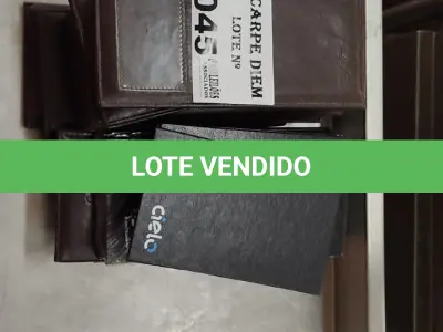 LOTE 045 - GRANDE QUANTIDADE DE PORTA CONTAS DE COURO E PAPELÃO. (NO ESTADO QUE SE ENCONTRA. LEILÃO NÃO TEM GARANTIA E NEM DEVOLUÇÃO).