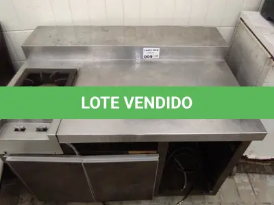 LOTE 009 - 01 FOGÃO EM MADEIRA E INOX DE 01 BOCA.(NO ESTADO DE CONSERVAÇÃO QUE SE ENCONTRA. LEILÃO NÃO TEM GARANTIA E NEM DEVOLUÇÃO).