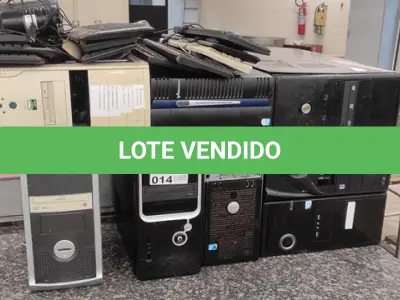LOTE 014 - 01 LOTE COM DIVERSOS CPU’S, 02 CAIXINHAS DE SOM, TECLADOS E MOUSES.(NO ESTADO DE CONSERVAÇÃO QUE SE ENCONTRAM. LEILÃO NÃO TEM GARANTIA E NEM DEVOLUÇÃO).