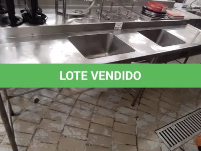 LOTE 018 - 01 PIA DE INOX COM 02 CUBAS FUNDAS MEDINDO 2,00 X 0, 69.(NO ESTADO DE CONSERVAÇÃO QUE SE ENCONTRAM. LEILÃO NÃO TEM GARANTIA E NEM DEVOLUÇÃO).