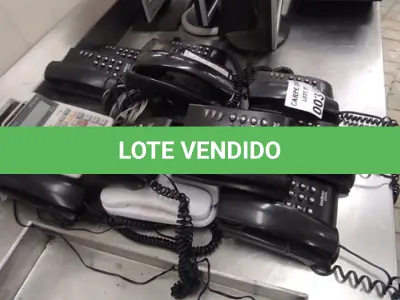 LOTE 003 - 01 LOTE COM APROXIMADAMENTE 13 TELEFONES FIXO E 01 CALCULADORA ELETRÔNICA. (NO ESTADO DE CONSERVAÇÃO QUE SE ENCONTRAM. LEILÃO NÃO TEM GARANTIA E NEM DEVOLUÇÃO).