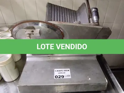 LOTE 029 - 01 FATIADORA DE FRIOS. (NO ESTADO DE CONSERVAÇÃO QUE SE ENCONTRA. NÃO SABEMOS SE FUNCIONA. LEILÃO NÃO TEM GARANTIA E NEM DEVOLUÇÃO).