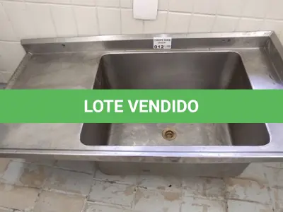 LOTE 012 - 01 TANQUE INDUSTRIAL EM INOX, DE PAREDE.(NO ESTADO DE CONSERVAÇÃO QUE SE ENCONTRA. LEILÃO NÃO TEM GARANTIA E NEM DEVOLUÇÃO).