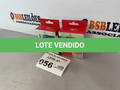 LOTE 056 - 02 CAIXAS DE SOM MINI BLUETOOTH (NO ESTADO, NÃO SABEMOS SE FUNCIONA. LEILÃO NÃO TEM GARANTIA E NEM DEVOLUÇÃO)