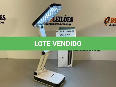 LOTE 058 - 01 ABAJOUR DE MESA LED (NO ESTADO, NÃO SABEMOS SE FUNCIONA. LEILÃO NÃO TEM GARANTIA E NEM DEVOLUÇÃO)