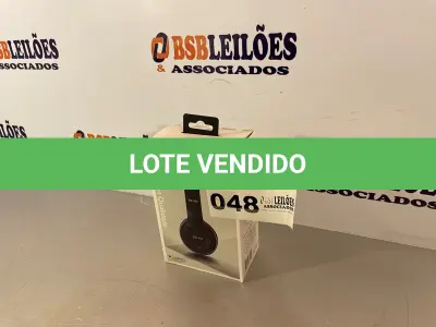 LOTE 048 - 01 FONE ESTEREO SUPER BLUETOOTH (NO ESTADO, NÃO SABEMOS SE FUNCIONA. LEILÃO NÃO TEM GARANTIA E NEM DEVOLUÇÃO)