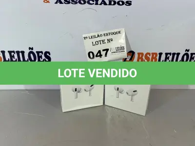 LOTE 047 - 02 FONES DE OUVIDO BLUETOOTH WIRELESS (NO ESTADO, NÃO SABEMOS SE FUNCIONA. LEILÃO NÃO TEM GARANTIA E NEM DEVOLUÇÃO)