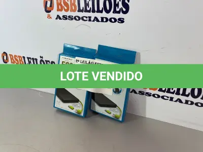 LOTE 044 - 02 BATERIAS PORTÁTEIS PARA CELULAR (NO ESTADO, NÃO SABEMOS SE FUNCIONA. LEILÃO NÃO TEM GARANTIA E NEM DEVOLUÇÃO)