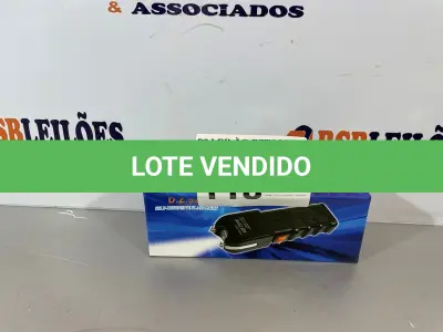 LOTE 118 - 01 LANTERNA DE CHOQUE TASER (NO ESTADO, NÃO SABEMOS SE FUNCIONA. LEILÃO NÃO TEM GARANTIA E NEM DEVOLUÇÃO)