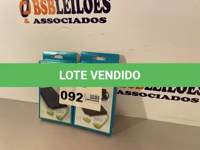 LOTE 092 - 02 BATERIAS PORTATEIS PARA CELULAR/POWERBANK (NO ESTADO, NÃO SABEMOS SE FUNCIONA. LEILÃO NÃO TEM GARANTIA E NEM DEVOLUÇÃO)