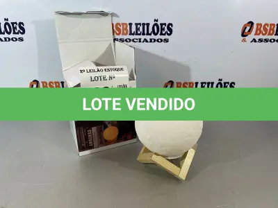 LOTE 083 - 01 LUMINARIA UMIDIFICADORA FORMATO LUA (NO ESTADO, NÃO SABEMOS SE FUNCIONA. LEILÃO NÃO TEM GARANTIA E NEM DEVOLUÇÃO)