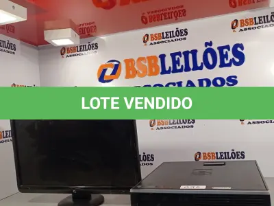 LOTE 008 - 01 CPU HP COMPAQ 6005, PROCESSADOR PHENON X2, HD 1TB, MEMORIA 2GB E 01 MONITOR COMPAQ MODELO WJ674A. (NO ESTADO, LEILÃO NÃO TEM GARANTIA E NEM DEVOLUÇÃO, SUJEITO A POSSÍVEIS AVARIAS VISÍVEIS/OCULTAS E/OU AUSÊNCIA DE COMPONENTES).