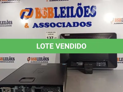 LOTE 137 - 01 CPU HP COMPAQ 8100, PROCESSADOR CORE I5, HD 320GB, MEMORIA 2GB DDR3 E 01 MONITOR COMPAQ MODELO WJ 674 A SEM A BASE. (NO ESTADO, LEILÃO NÃO TEM GARANTIA E NEM DEVOLUÇÃO, SUJEITO A POSSÍVEIS AVARIAS VISÍVEIS/OCULTAS E/OU AUSÊNCIA DE COMPONENTES).
