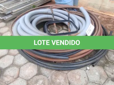 LOTE 082 - 01 LOTE COM MANGUEIRAS (NO ESTADO, NÃO SABEMOS SE FUNCIONA. LEILÃO NÃO TEM GARANTIA E NEM DEVOLUÇÃO).
