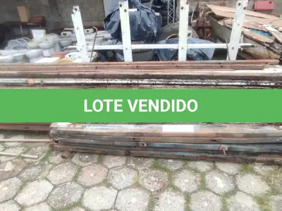 LOTE 064 - 01 SUCATA DE CARROCERIA DE CAMINHÃO (NO ESTADO, NÃO SABEMOS SE FUNCIONA. LEILÃO NÃO TEM GARANTIA E NEM DEVOLUÇÃO).