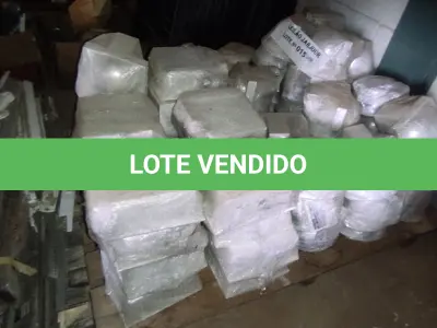 LOTE 015 - LUMINÁRIAS DE EMBUTIR (NO ESTADO, NÃO SABEMOS SE FUNCIONA. LEILÃO NÃO TEM GARANTIA E NEM DEVOLUÇÃO).