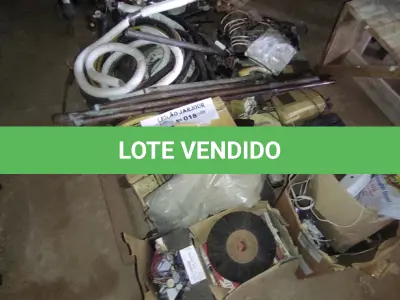 LOTE 018 -  01 LOTE TELEFONES ,CENTRAL TELEFÔNICA ,CANOS DE COBRE ,REATORES  (NO ESTADO, NÃO SABEMOS SE FUNCIONA. LEILÃO NÃO TEM GARANTIA E NEM DEVOLUÇÃO).