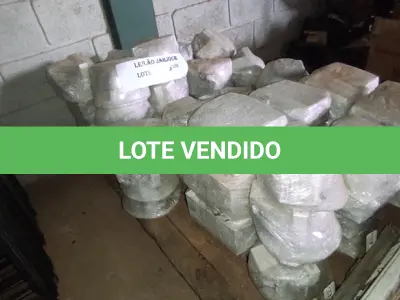 LOTE 015 - LUMINÁRIAS DE EMBUTIR (NO ESTADO, NÃO SABEMOS SE FUNCIONA. LEILÃO NÃO TEM GARANTIA E NEM DEVOLUÇÃO).