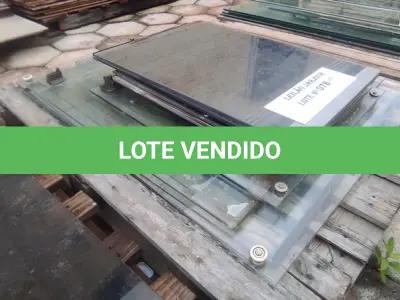 LOTE 078 - 01 LOTE COM JANELAS EM BLINDEX (NO ESTADO, NÃO SABEMOS SE FUNCIONA. LEILÃO NÃO TEM GARANTIA E NEM DEVOLUÇÃO).