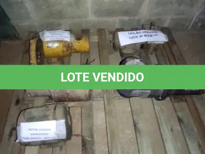 LOTE 016 -  05 MOTORES ELÉTRICOS (NO ESTADO, NÃO SABEMOS SE FUNCIONA. LEILÃO NÃO TEM GARANTIA E NEM DEVOLUÇÃO).