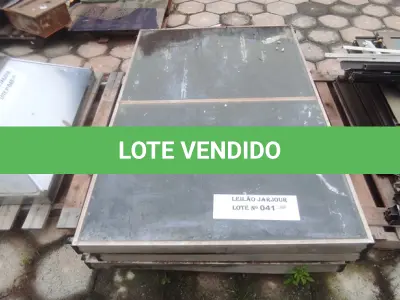LOTE 041 -  04 AQUECEDORES SOLAR (NO ESTADO, NÃO SABEMOS SE FUNCIONA. LEILÃO NÃO TEM GARANTIA E NEM DEVOLUÇÃO).
