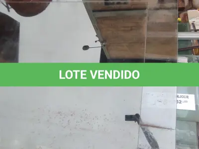 LOTE 052 - 01 LOTE COM FOLHAS DE BLINDEX TAMANHOS DIVERSOS (NO ESTADO, NÃO SABEMOS SE FUNCIONA. LEILÃO NÃO TEM GARANTIA E NEM DEVOLUÇÃO).