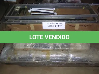 LOTE 014 - 01 LOTE COM ESTANTES DE MOSTRUÁRIO INCOMPLETO  (NO ESTADO, NÃO SABEMOS SE FUNCIONA. LEILÃO NÃO TEM GARANTIA E NEM DEVOLUÇÃO).
