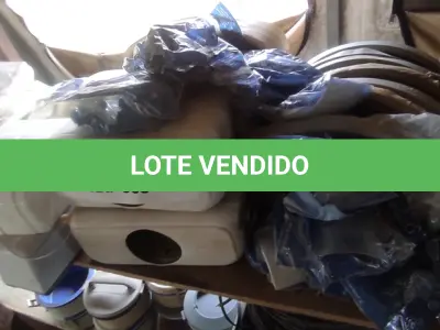 LOTE 009 - 10 ACENTOS PARA SANITÁRIOS, DISPENSES DE PAPEL E SABONETE, PIAS DE PLÁSTICO PARA BANHEIROS E SABONETEIRAS (NO ESTADO, NÃO SABEMOS SE FUNCIONA. LEILÃO NÃO TEM GARANTIA E NEM DEVOLUÇÃO).