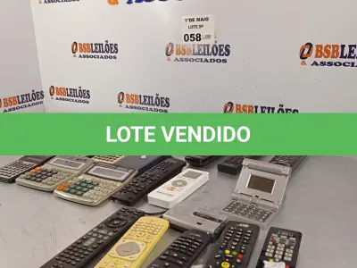 LOTE 058 - 01 LOTE COM CALCULADORAS E CONTROLES DIVERSOS. (NO ESTADO, LEILÃO NÃO TEM GARANTIA E NEM DEVOLUÇÃO, SUJEITO A POSSÍVEIS AVARIAS VISÍVEIS/OCULTAS E/OU AUSÊNCIA DE COMPONENTES).