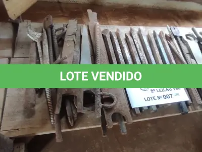 LOTE 007 - 01 LOTE COM PONTEIRAS PARA BRITADEIRA E CHAVES EM FERRO (NO ESTADO, NÃO SABEMOS SE FUNCIONA. LEILÃO NÃO TEM GARANTIA E NEM DEVOLUÇÃO).