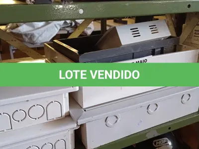 LOTE 139 - 04 QUADROS DE DISTRIBUIÇÃO E 03 CAIXAS DE PASSAGEM INCOMPLETOS. (NO ESTADO, LEILÃO NÃO TEM GARANTIA E NEM DEVOLUÇÃO, SUJEITO A POSSÍVEIS AVARIAS VISÍVEIS/OCULTAS E/OU AUSÊNCIA DE COMPONENTES).
