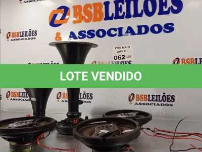 LOTE 062 - 03 ALTO-FALANTES COAXIAL E 02 CORNETAS MARCAS E MODELOS DIVERSOS. (NO ESTADO, LEILÃO NÃO TEM GARANTIA E NEM DEVOLUÇÃO, SUJEITO A POSSÍVEIS AVARIAS VISÍVEIS/OCULTAS E/OU AUSÊNCIA DE COMPONENTES).