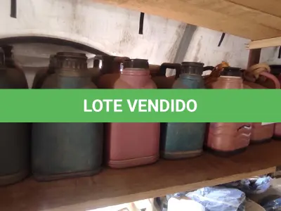 LOTE 008 - 30 GARRAFAS TÉRMICAS (NO ESTADO, NÃO SABEMOS SE FUNCIONA. LEILÃO NÃO TEM GARANTIA E NEM DEVOLUÇÃO).