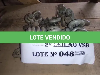 LOTE 048 - 20 MOSQUETÕES GALVANIZADOS (NO ESTADO, NÃO SABEMOS SE FUNCIONA. LEILÃO NÃO TEM GARANTIA E NEM DEVOLUÇÃO).