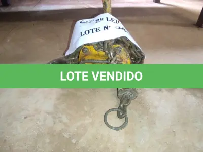 LOTE 041 - 01 TALHA MANUAL DE CORRENTES PEQUENA (NO ESTADO, NÃO SABEMOS SE FUNCIONA. LEILÃO NÃO TEM GARANTIA E NEM DEVOLUÇÃO).