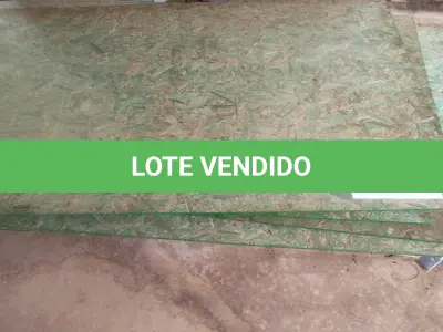 LOTE 031 - 10 CHAPAS EM MADEIRITE 1.20CM X 2.20CM (NO ESTADO, NÃO SABEMOS SE FUNCIONA. LEILÃO NÃO TEM GARANTIA E NEM DEVOLUÇÃO).