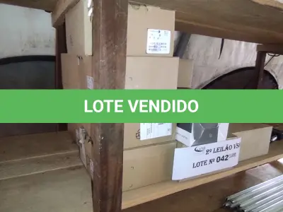 LOTE 042 - 01 LOTE COM TELEFONES FIXOS PARA  MESA DIVERSAS MARCAS (NO ESTADO, NÃO SABEMOS SE FUNCIONA. LEILÃO NÃO TEM GARANTIA E NEM DEVOLUÇÃO).