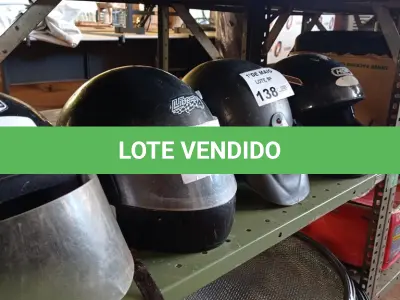 LOTE 138 - 04 CAPACETES DE MOTOCICLISTA MARCAS E MODELOS DIVERSOS. (NO ESTADO, LEILÃO NÃO TEM GARANTIA E NEM DEVOLUÇÃO, SUJEITO A POSSÍVEIS AVARIAS VISÍVEIS/OCULTAS E/OU AUSÊNCIA DE COMPONENTES).