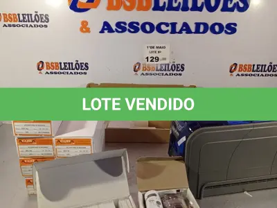 LOTE 129 - 01 IMPRESSORA DE CRACHÁ MARCA DATACARD MODELO SD260 COM VÁRIOS CARTÕES PARA IMPRESSÃO. (NO ESTADO, LEILÃO NÃO TEM GARANTIA E NEM DEVOLUÇÃO, SUJEITO A POSSÍVEIS AVARIAS VISÍVEIS/OCULTAS E/OU AUSÊNCIA DE COMPONENTES).