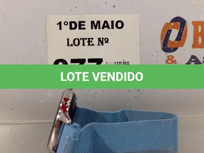 LOTE 077 - 01 RELÓGIO DE PULSO COM PULSEIRA AZUL. (NO ESTADO, LEILÃO NÃO TEM GARANTIA E NEM DEVOLUÇÃO, SUJEITO A POSSÍVEIS AVARIAS VISÍVEIS/OCULTAS E/OU AUSÊNCIA DE COMPONENTES).
