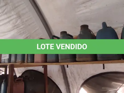 LOTE 011 - 30 GARRAFAS TÉRMICAS (NO ESTADO, NÃO SABEMOS SE FUNCIONA. LEILÃO NÃO TEM GARANTIA E NEM DEVOLUÇÃO).
