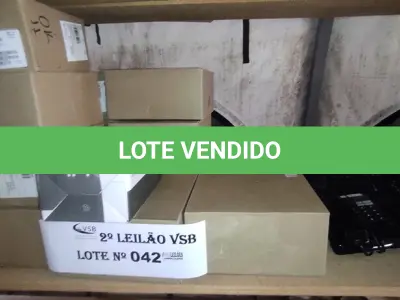 LOTE 042 - 01 LOTE COM TELEFONES FIXOS PARA  MESA DIVERSAS MARCAS (NO ESTADO, NÃO SABEMOS SE FUNCIONA. LEILÃO NÃO TEM GARANTIA E NEM DEVOLUÇÃO).