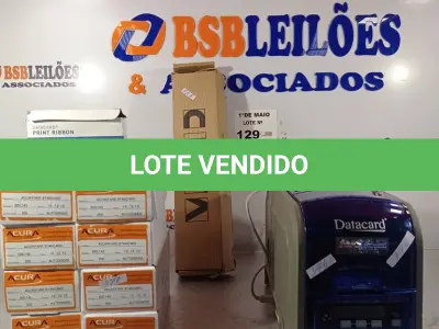 LOTE 129 - 01 IMPRESSORA DE CRACHÁ MARCA DATACARD MODELO SD260 COM VÁRIOS CARTÕES PARA IMPRESSÃO. (NO ESTADO, LEILÃO NÃO TEM GARANTIA E NEM DEVOLUÇÃO, SUJEITO A POSSÍVEIS AVARIAS VISÍVEIS/OCULTAS E/OU AUSÊNCIA DE COMPONENTES).