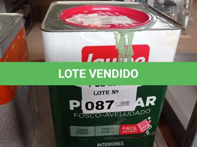 LOTE 087 - 01 LATA DE TINTA IQUINE PINTALAR FOSCO AVELUDADO INTERIORES NA COR VERDE PRIMAVERA. (NO ESTADO, LEILÃO NÃO TEM GARANTIA E NEM DEVOLUÇÃO, SUJEITO A POSSÍVEIS AVARIAS VISÍVEIS/OCULTAS E/OU AUSÊNCIA DE COMPONENTES).