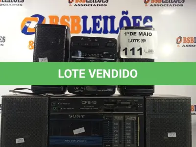 LOTE 111 - 02 APARELHOS DE SOM MARCAS E MODELOS DIVERSOS. (NO ESTADO, LEILÃO NÃO TEM GARANTIA E NEM DEVOLUÇÃO, SUJEITO A POSSÍVEIS AVARIAS VISÍVEIS/OCULTAS E/OU AUSÊNCIA DE COMPONENTES).