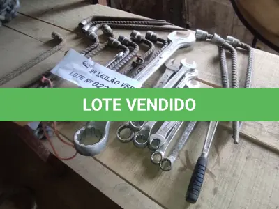 LOTE 022 - 01 LOTE COM CHAVES COMBINADAS 2”30,24,19,18 L19, CHAVE CATRACA (NO ESTADO, NÃO SABEMOS SE FUNCIONA. LEILÃO NÃO TEM GARANTIA E NEM DEVOLUÇÃO).