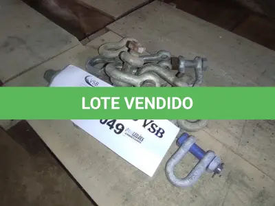 LOTE 049 - 20 MOSQUETÕES GALVANIZADOS (NO ESTADO, NÃO SABEMOS SE FUNCIONA. LEILÃO NÃO TEM GARANTIA E NEM DEVOLUÇÃO).