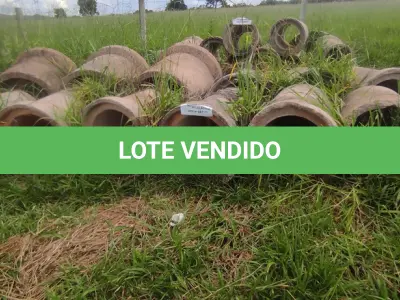 LOTE 087 - 14 MANILHAS DE CONCRETO DE 90CM (NO ESTADO, NÃO SABEMOS SE FUNCIONA. LEILÃO NÃO TEM GARANTIA E NEM DEVOLUÇÃO).